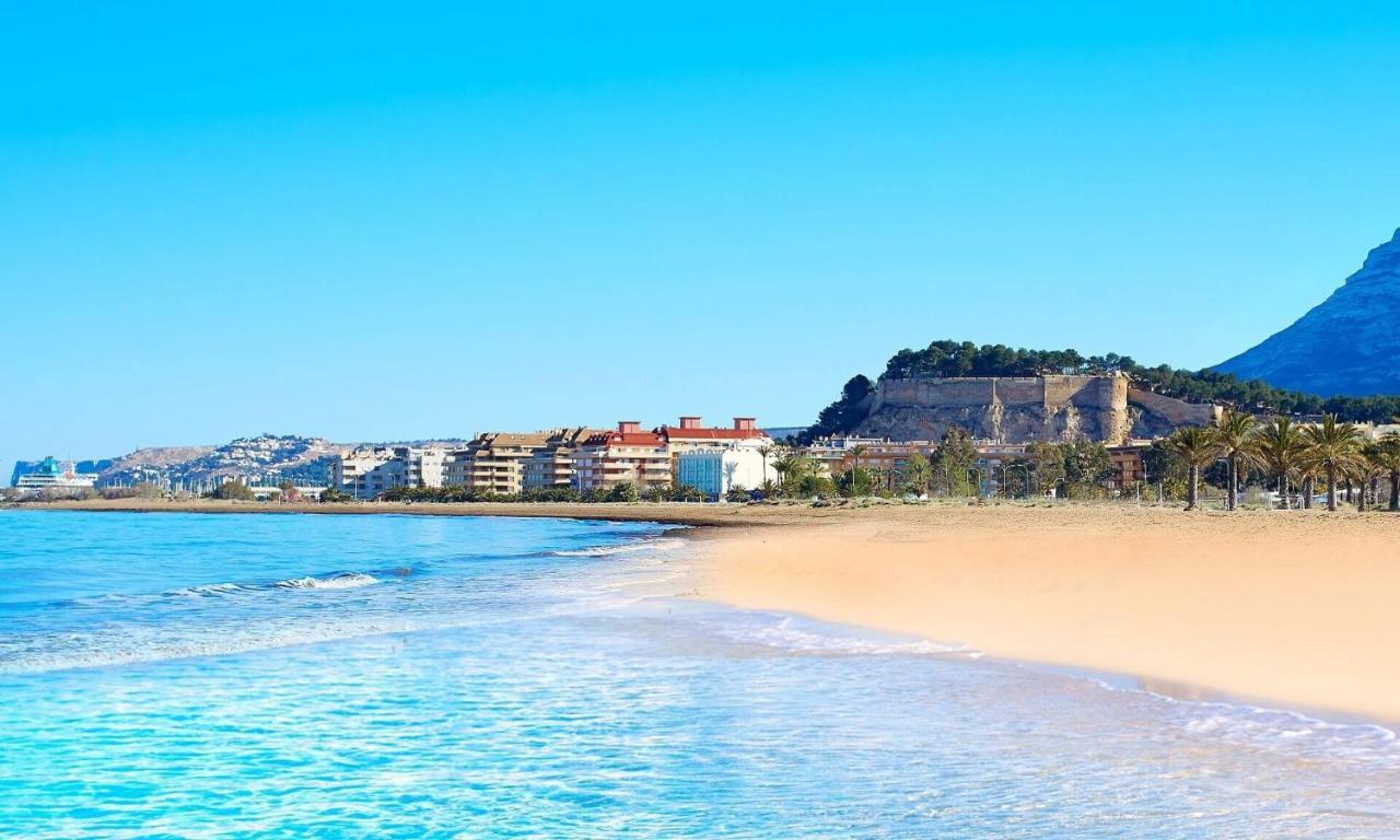 Las Delas Dénia Buitenkant foto
